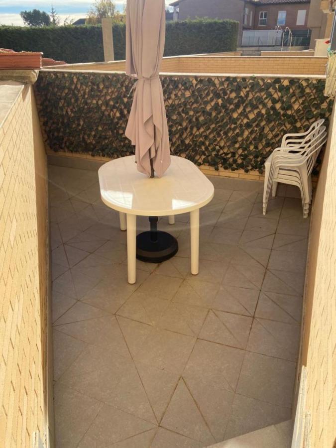 Apartment Con Piscina